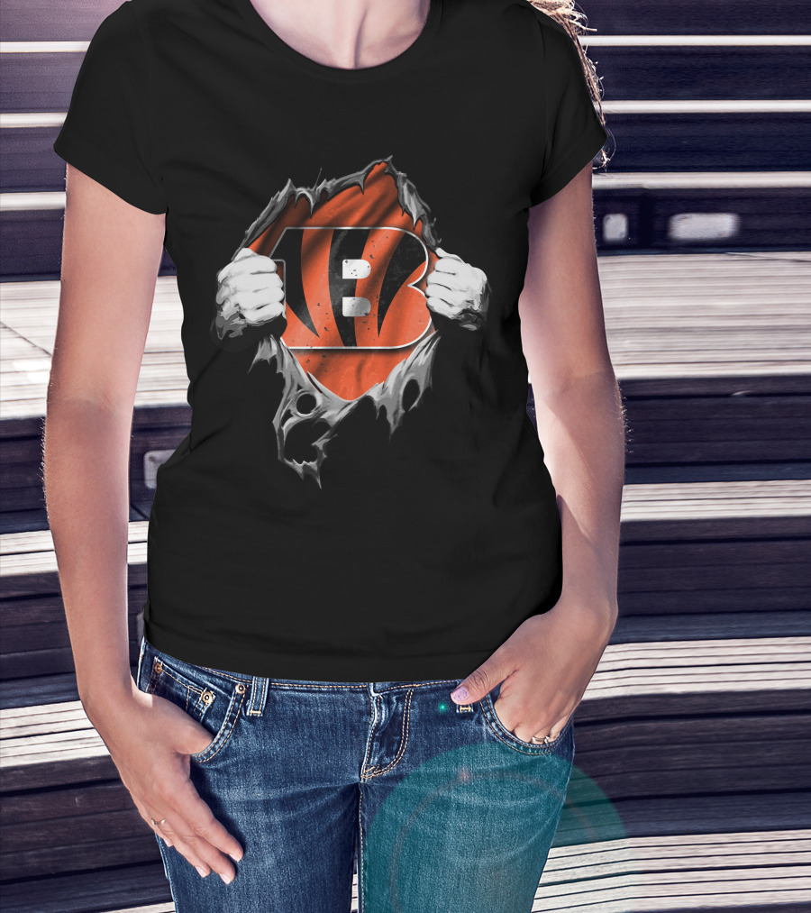 Torn V2 Cincinnati Bengals Orange B T-Shirt