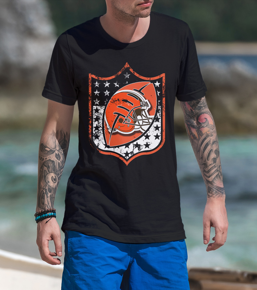 Cleveland Browns Helmet Stars And Stripes T-Shirt