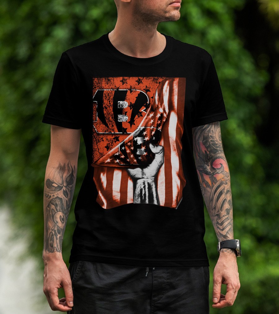 Cincinnati Bengals American Flag Emblem Bengals Logo Stars And Stripes T-Shirt