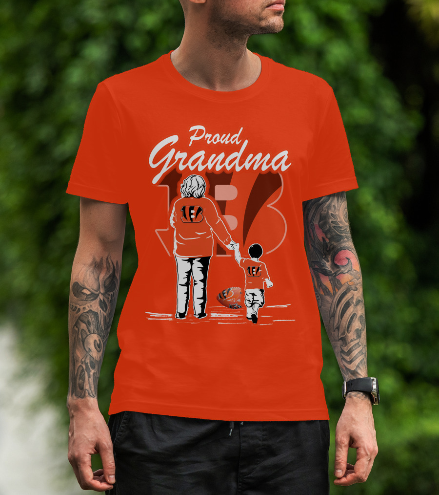 Proud Grandma Cincinnati Bengals Family Spirit Football Fan T-Shirt