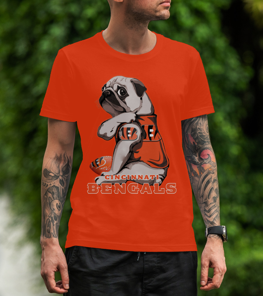 Cincinnati Bengals Pug Football Fan T-Shirt