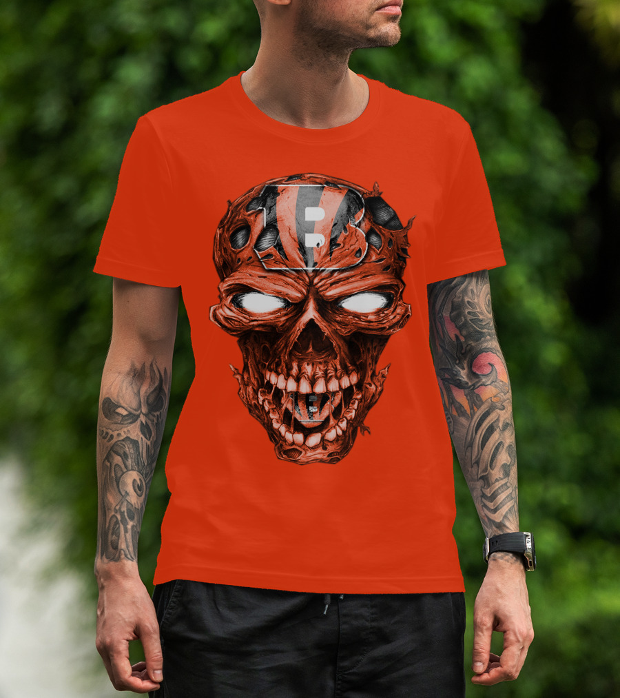 Cincinnati Bengals Skull V2 Creepy Horror Fan Gear T-Shirt