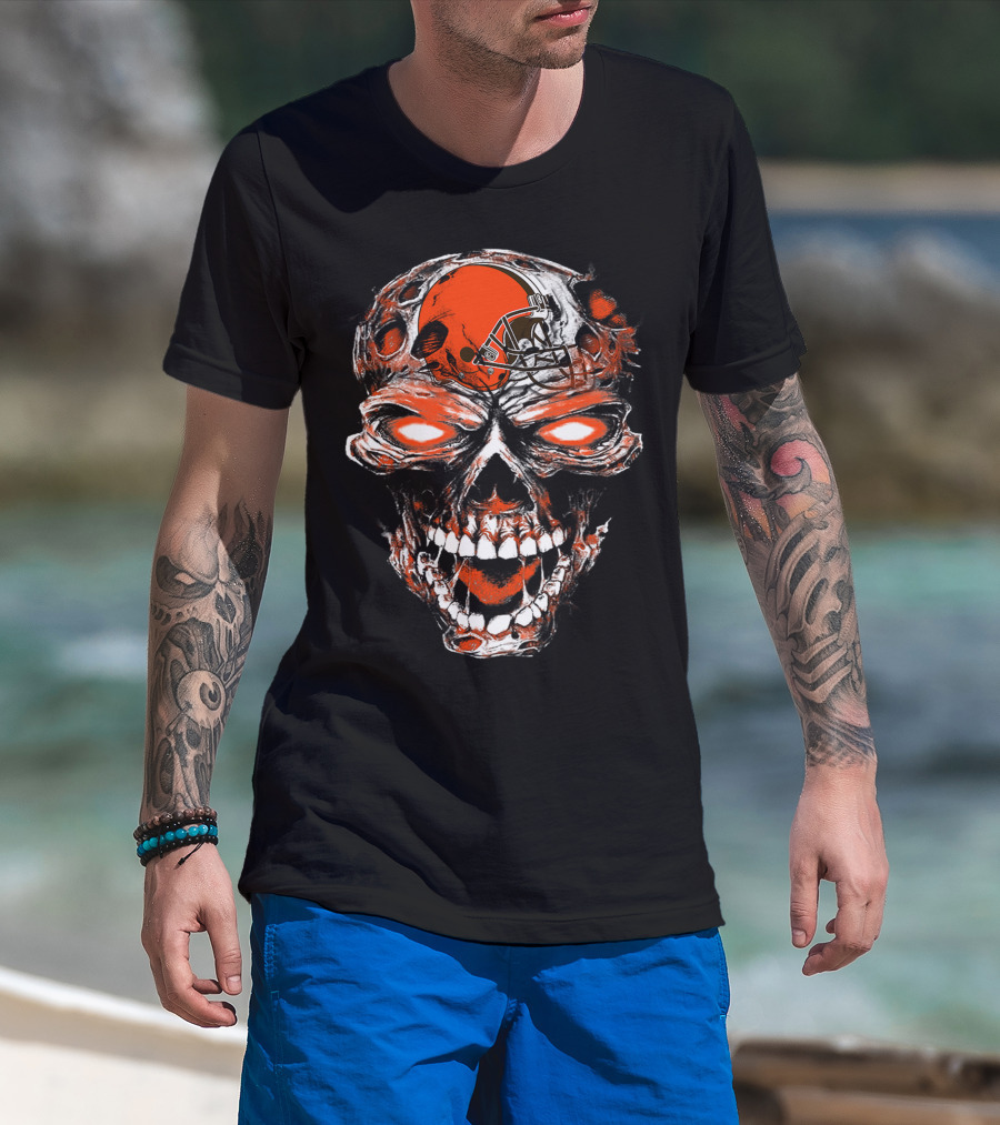 Cleveland Browns Skull Design 43 Orange Helmet Football Fan T-Shirt