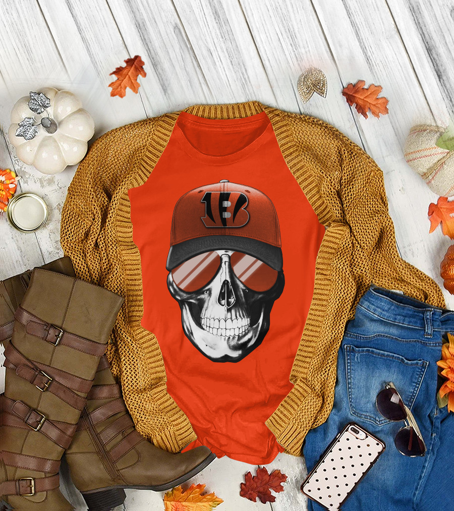 Cincinnati Bengals Skull With Team Logo Hat And Sunglasses T-Shirt