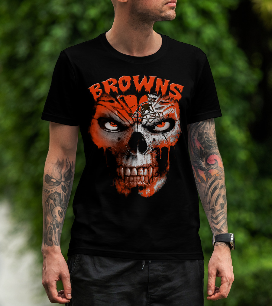 Browns Skull Design With Helmet T-Shirt