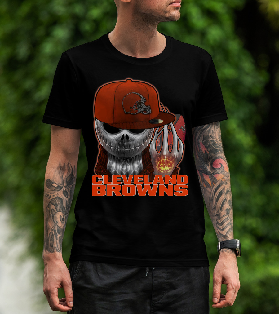 Cleveland Browns Jackskull Halloween Pumpkin Football T-Shirt