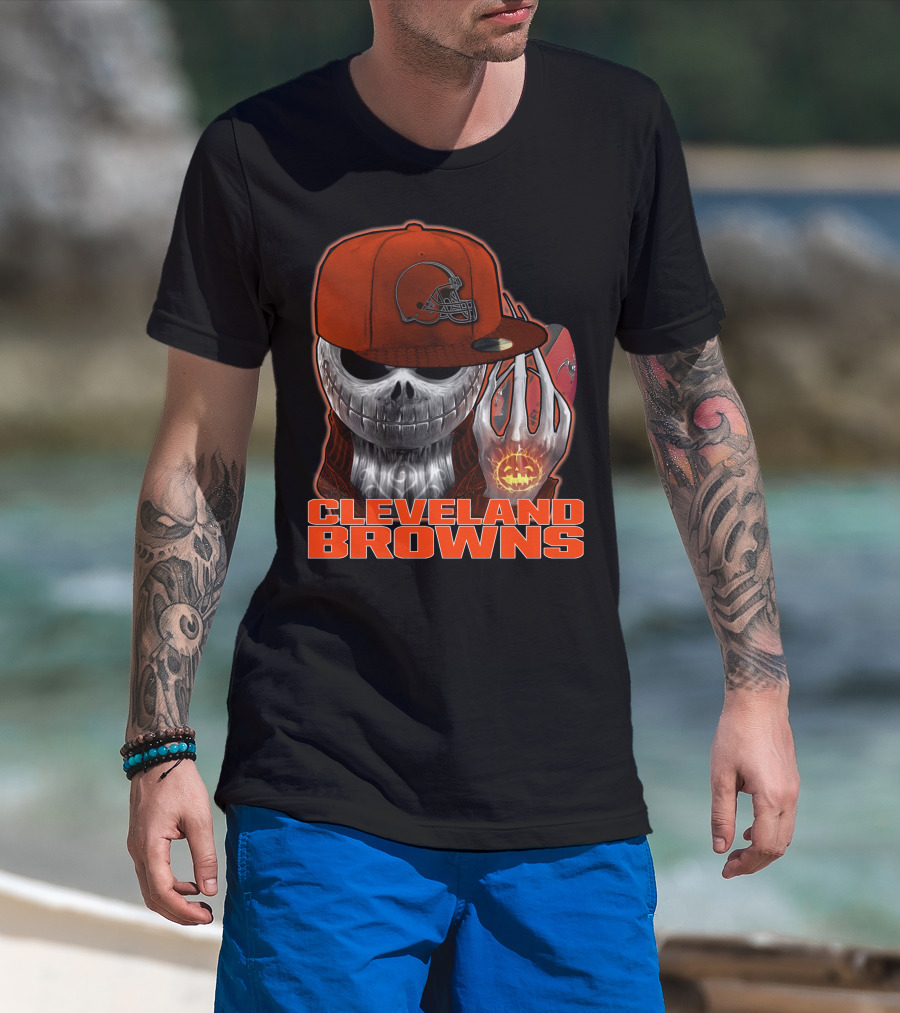 Cleveland Browns Jackskull Halloween Pumpkin Football T-Shirt