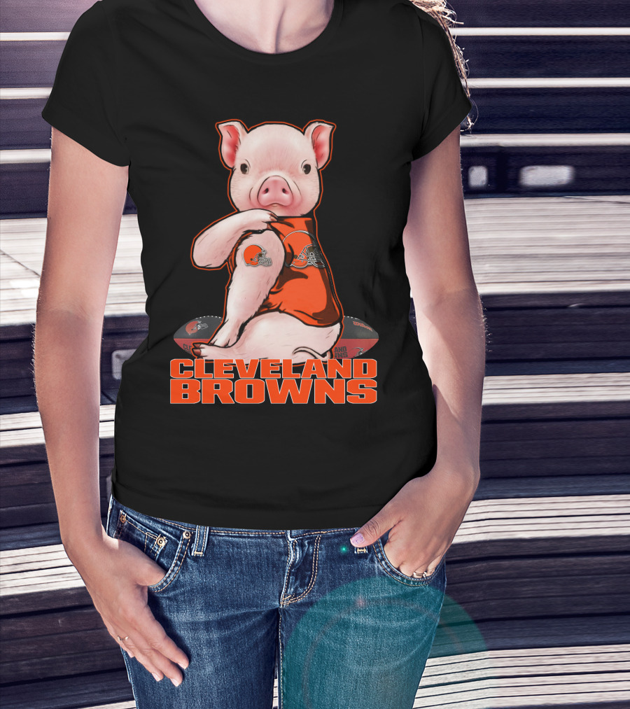 Cleveland Browns Pig With Team Logo Jersey And Football T-Shirt