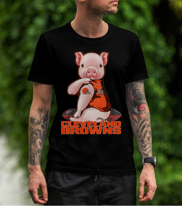 Cleveland Browns Pig With Team Logo Jersey And Football T-Shirt