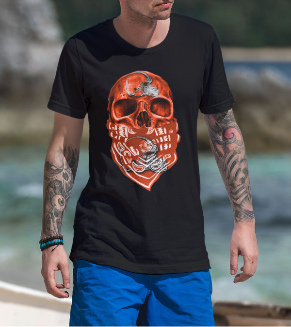 Skull Cleveland Browns Helmet Bandana T-Shirt
