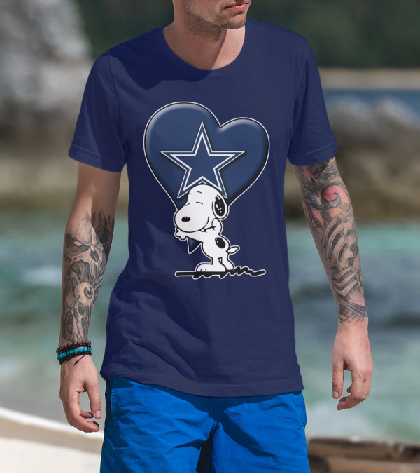 Snoopy Hugging Heart With Dallas Cowboys Star T-Shirt