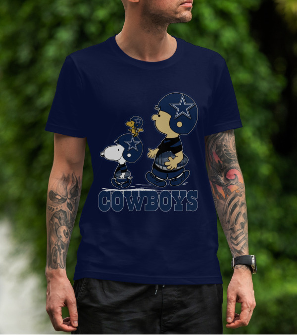 Snoopy Charlie Brown Dallas Cowboys Football Stars T-Shirt