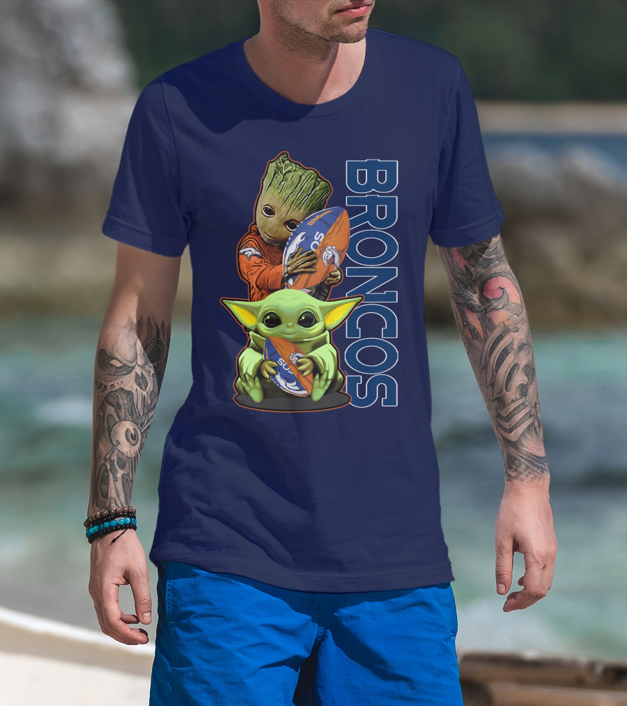 Grzd Denver Broncos Groot And Baby Yoda Holding Broncos Football T-Shirt