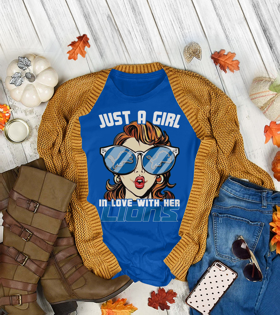 JUST A GIRL IN LOVE WITH HER LIONS DETROIT T-Shirt