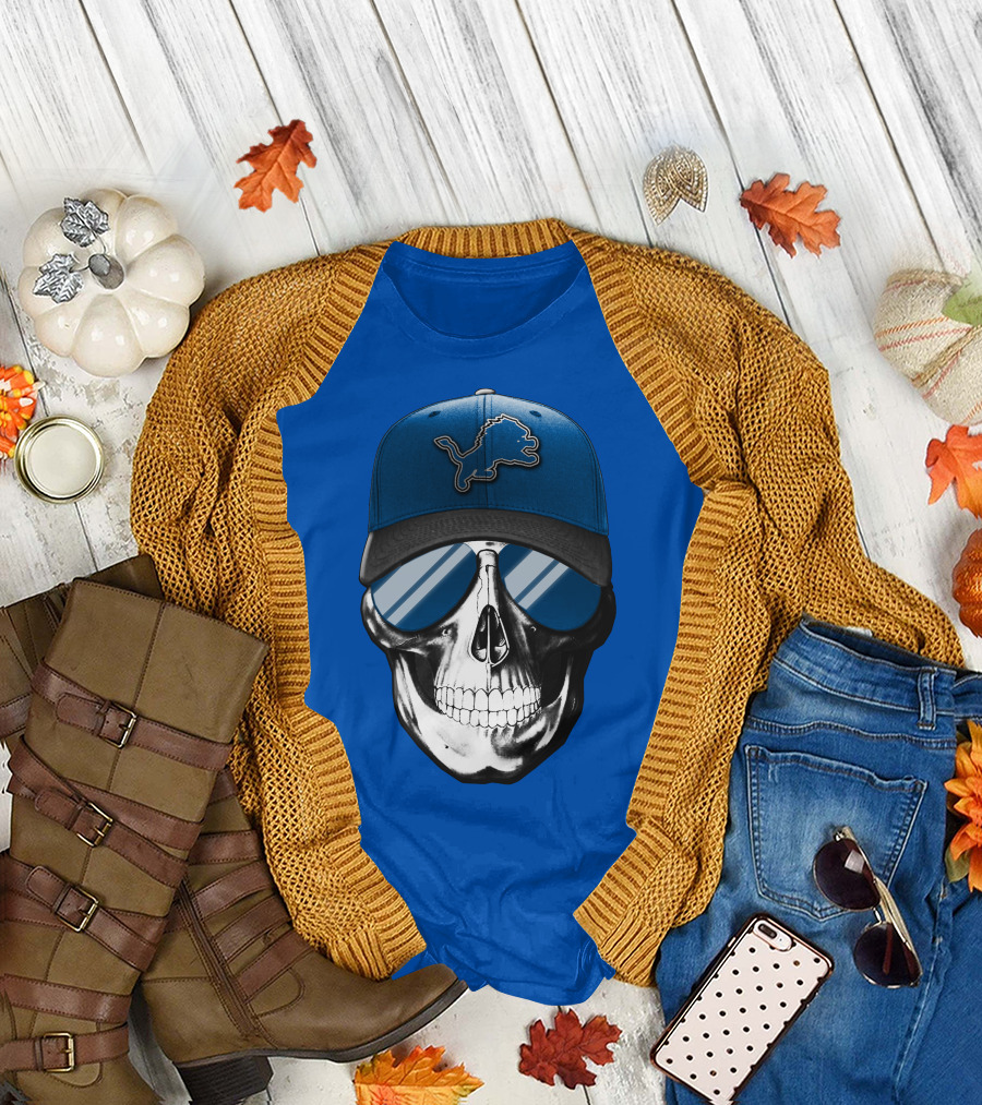 Skull Wearing Detroit Lions Cap with Reflective Sunglasses T-Shirt