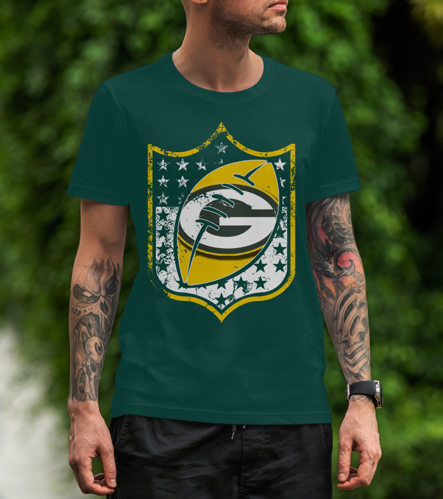 Green Bay Packers 33 Vintage Shield Football T-Shirt