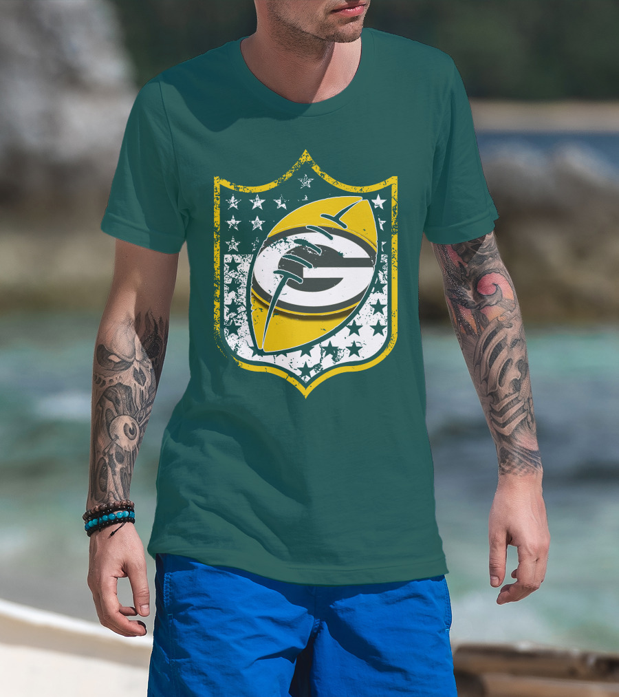 Green Bay Packers 33 Vintage Shield Football T-Shirt