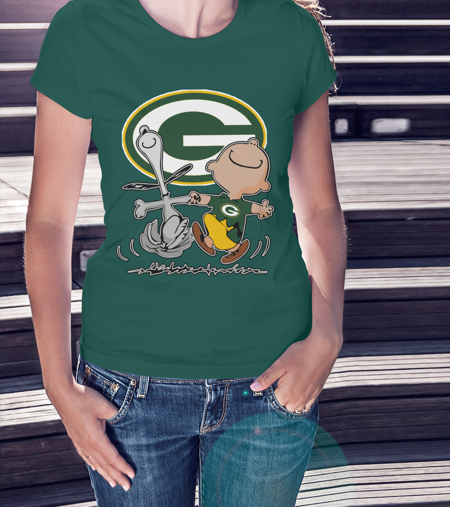 Green Bay Packers Snoopy Charlie Brown Fan Celebration T-Shirt