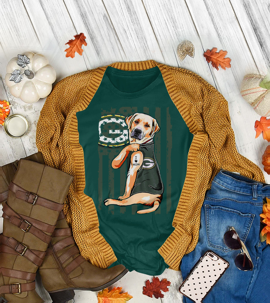 Labrador Retriever I Love Mom Green Bay Packers Fan Stars T-Shirt
