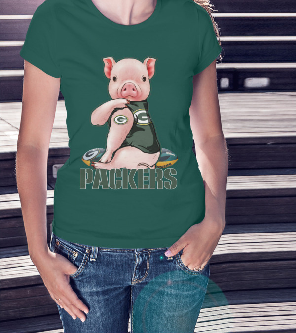 Green Bay Packers Pig Holding Football T-Shirt