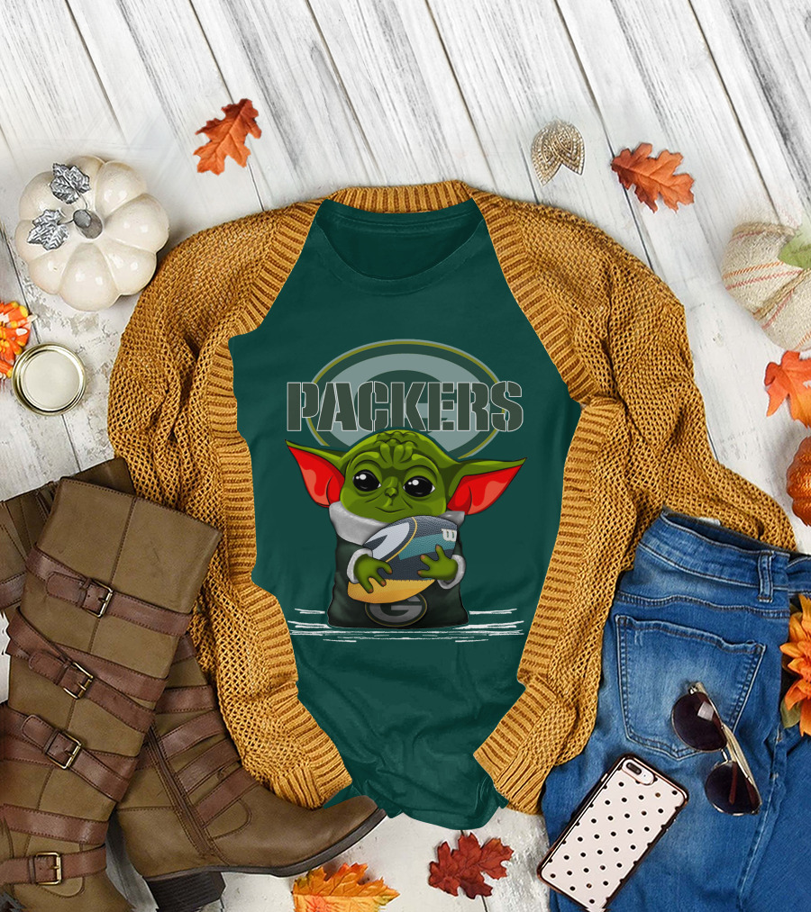 Yoda Holding Football With Green Bay Packers T-Shirt