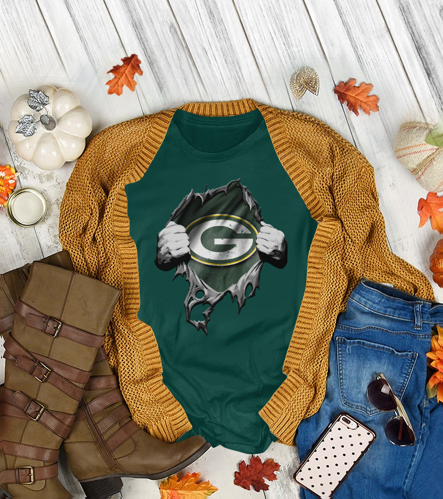 Torn Green Bay Packers Logo with Hands on Green Background T-Shirt