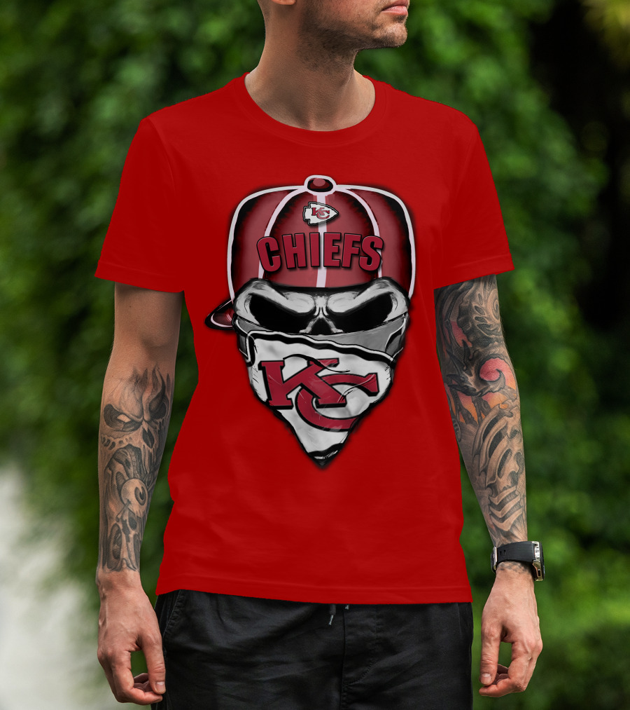 Kansas City Chiefs Skull Bandana Logo Cap T-Shirt