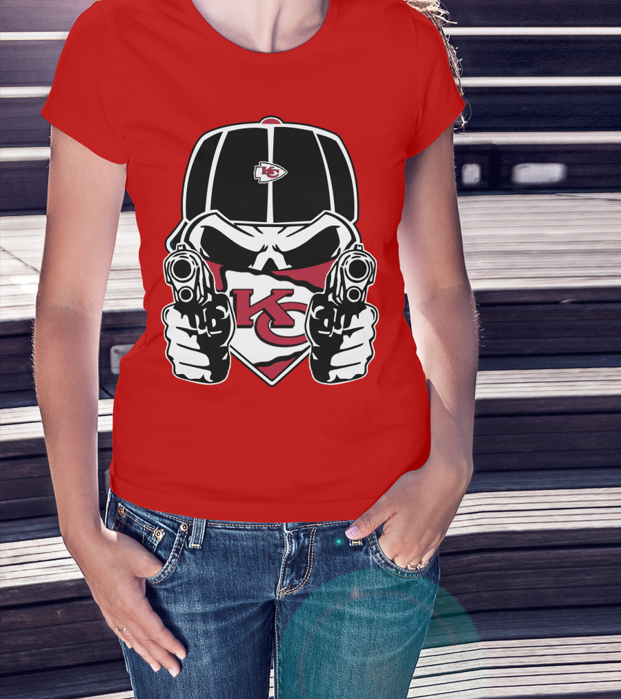 Kansas City Chiefs Bold Skull Logo Showdown T-Shirt