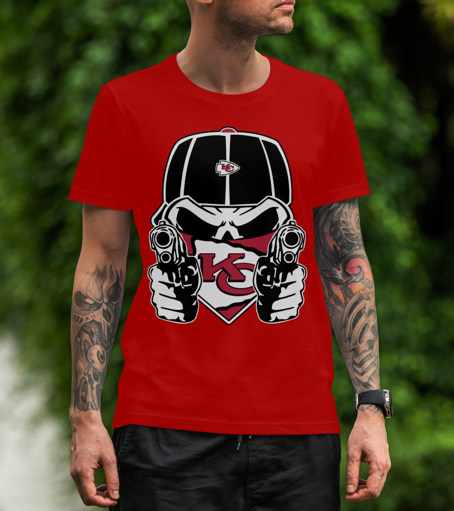 Kansas City Chiefs Bold Skull Logo Showdown T-Shirt