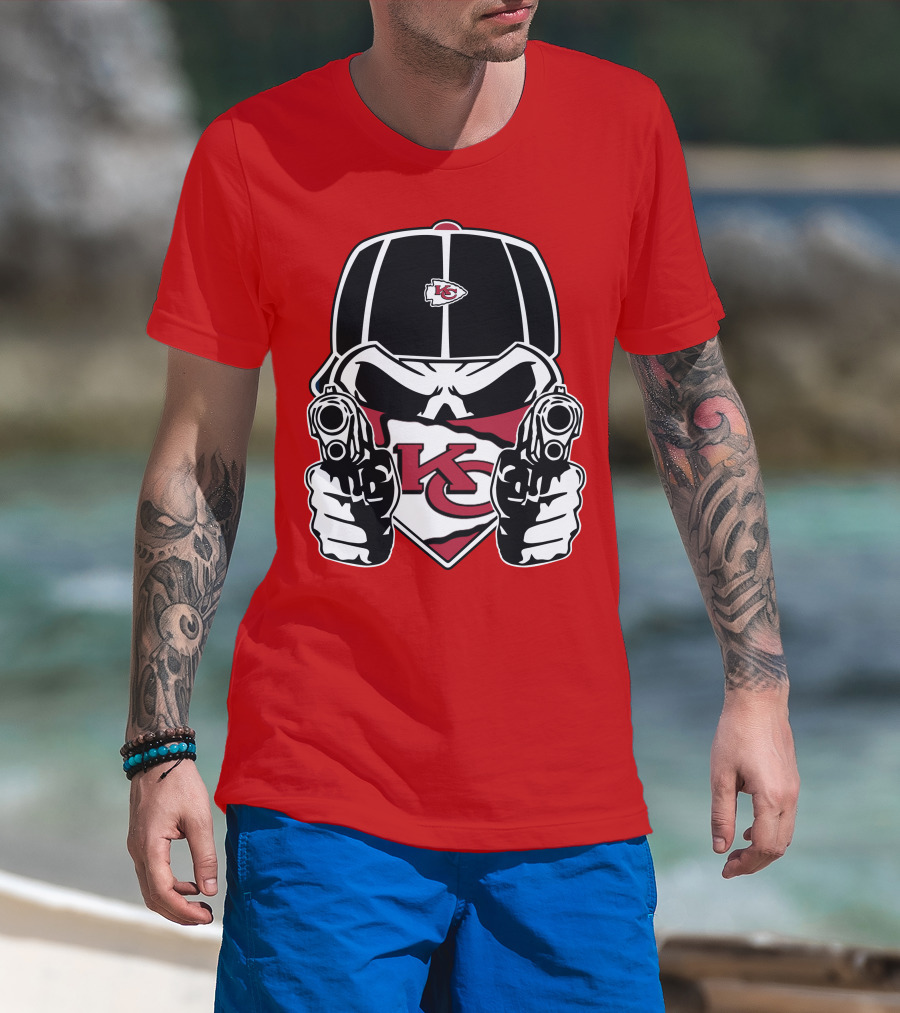 Kansas City Chiefs Bold Skull Logo Showdown T-Shirt