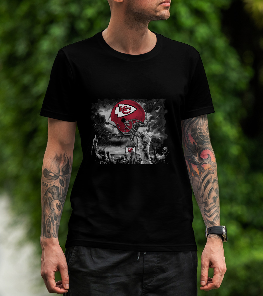 Kansas City Chiefs Helmet Victory Celebration With Players And Fans T-Shirt
