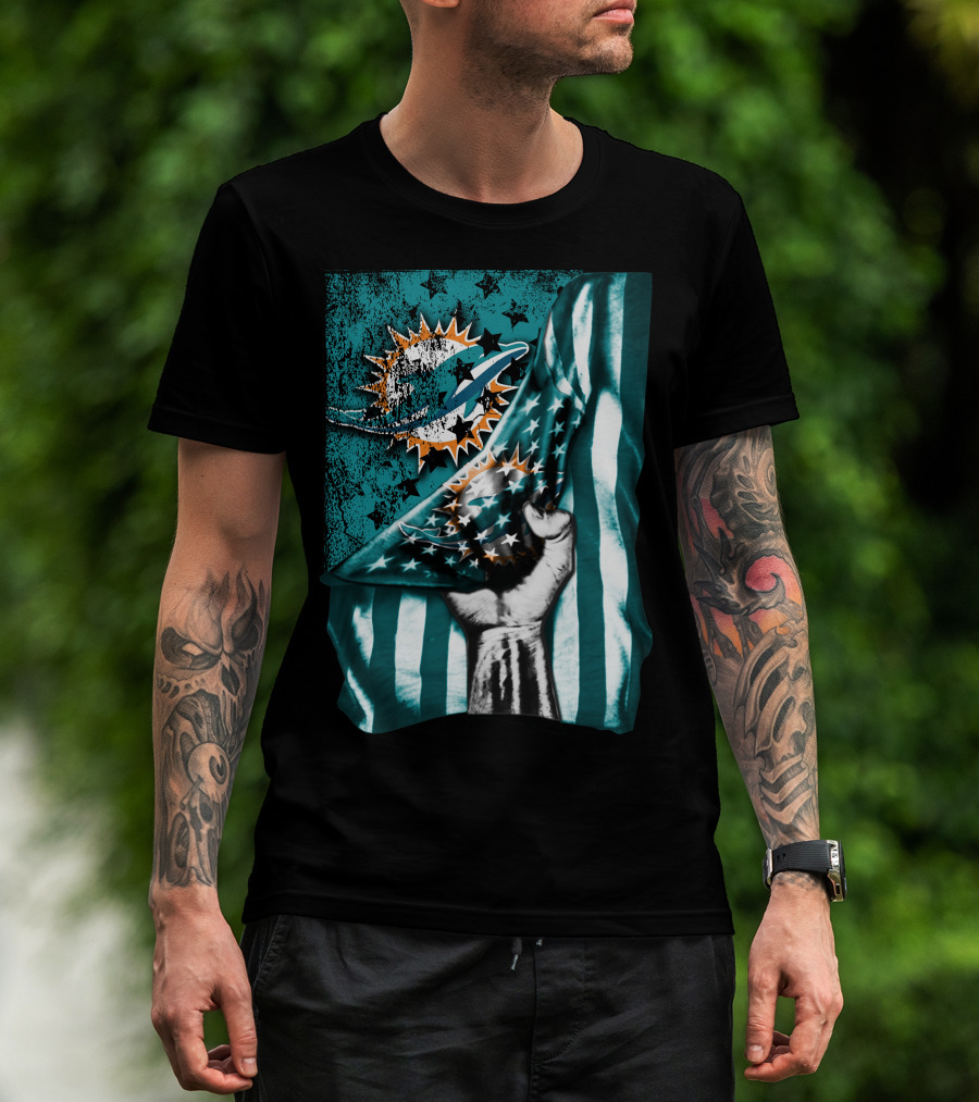 Flag V1 Miami Dolphins Stars And Stripes Fist T-Shirt