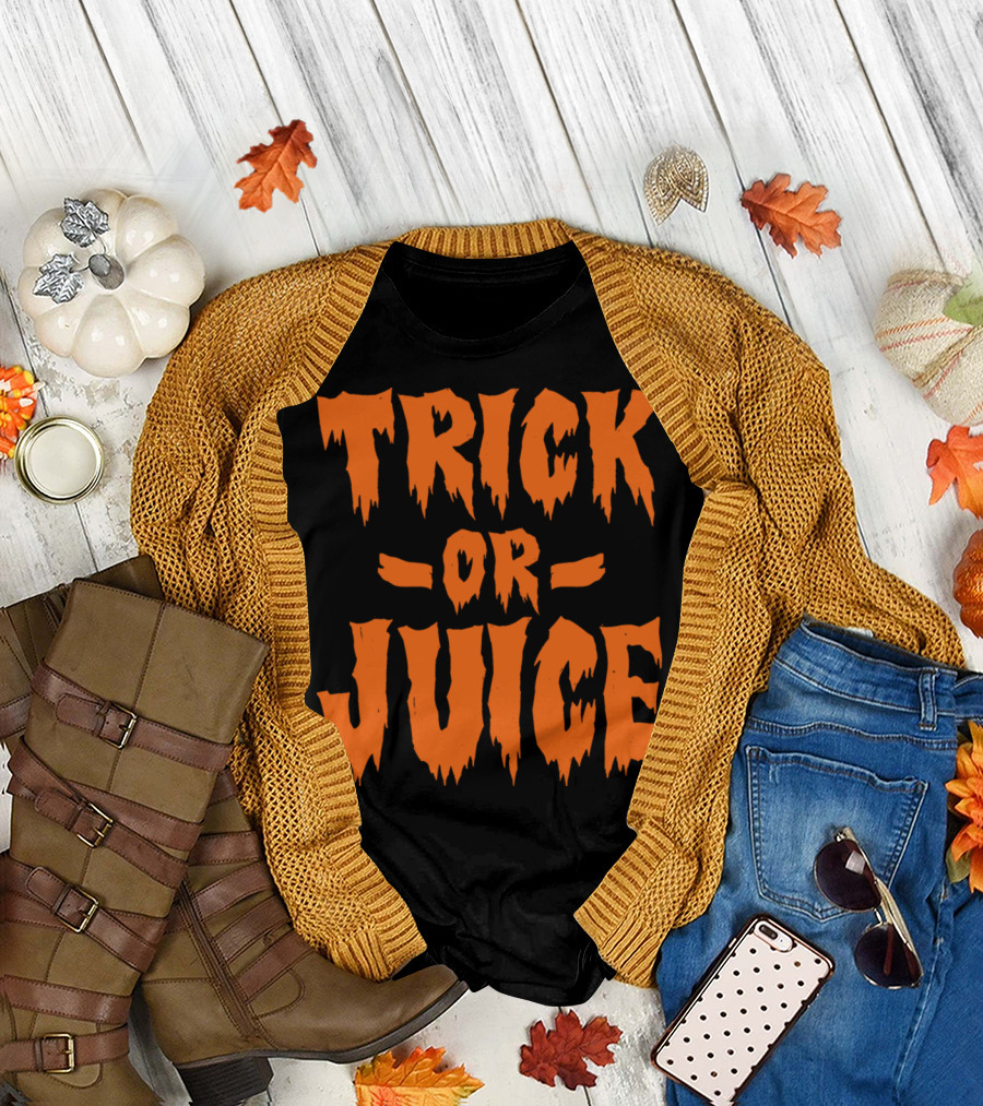 Trick Or Juice Halloween Pumpkin Ghost Bash T-Shirt