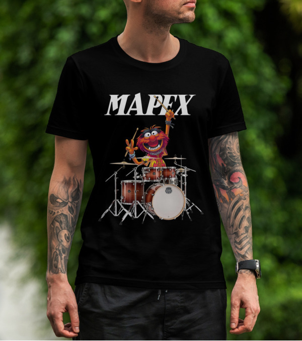 Mapex Animal From The Muppets Playing Drums Enthusiastically T-Shirt