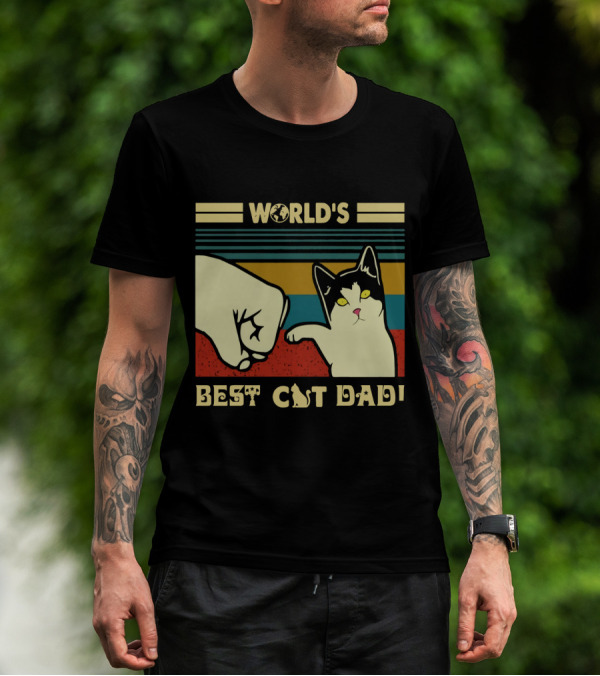 World's Best Cat Dad Fist Bump Retro Stripe T-Shirt