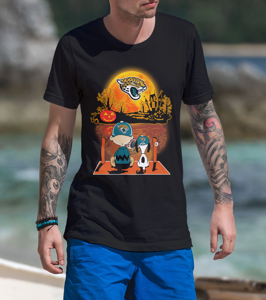 Jacksonville Jaguars Halloween Snoopy Charlie Brown Pumpkin Moon T-Shirt
