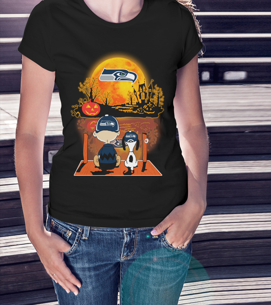 Seattle Seahawks Snoopy Charlie Brown Pumpkin Halloween Night Moon T-Shirt