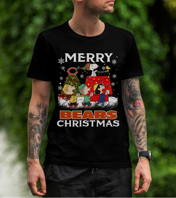 Chicago Bears Snoopy Merry Christmas Peanuts Holiday T-Shirt