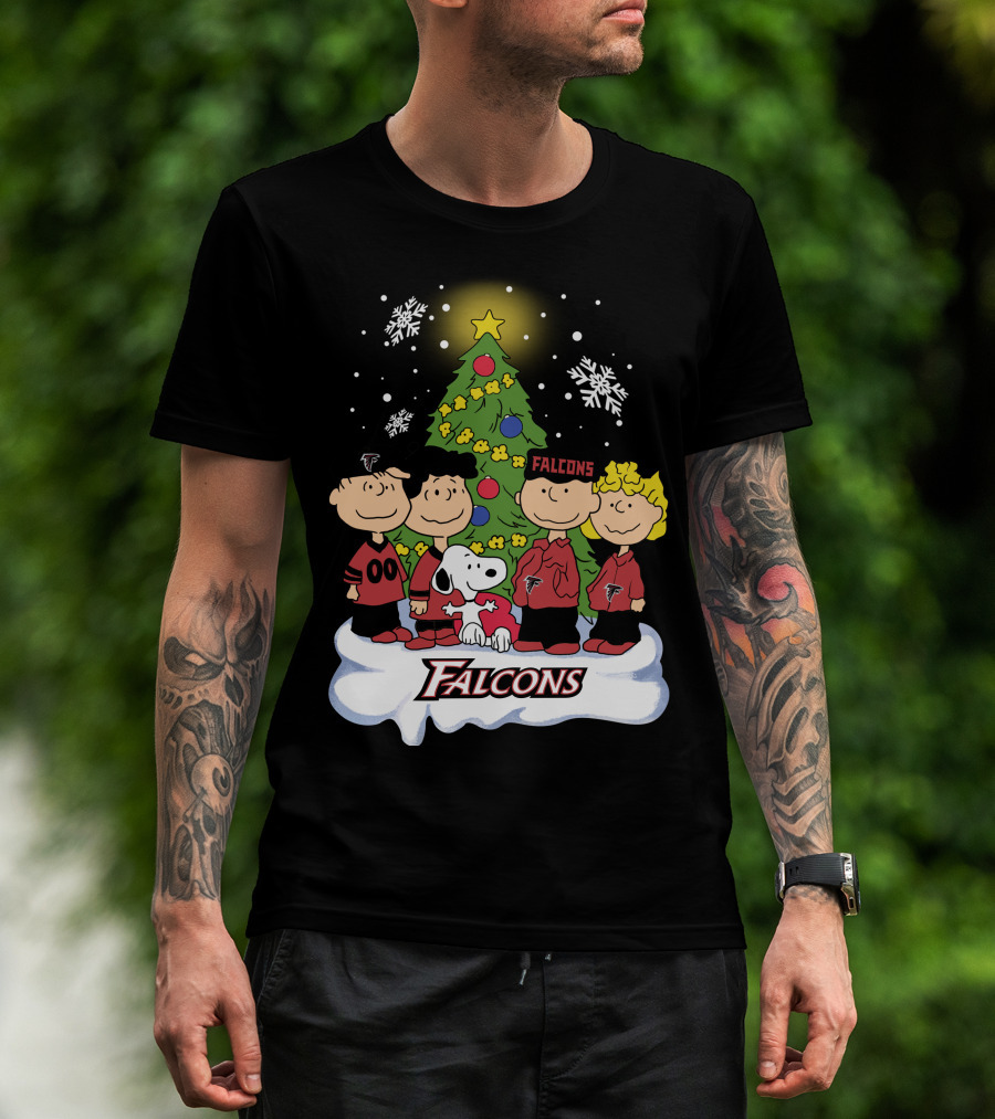 Snoopy Atlanta Falcons Christmas Peanuts Characters Snowflakes Tree T-Shirt