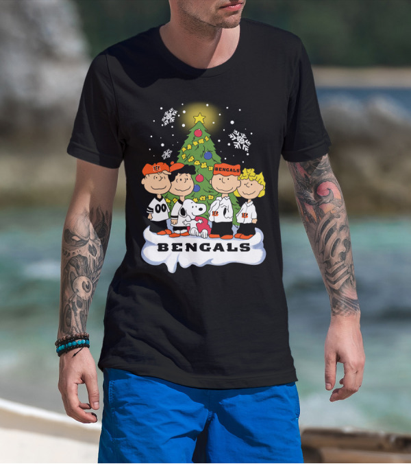 Snoopy Bengals Christmas Tree Peanuts Characters T-Shirt