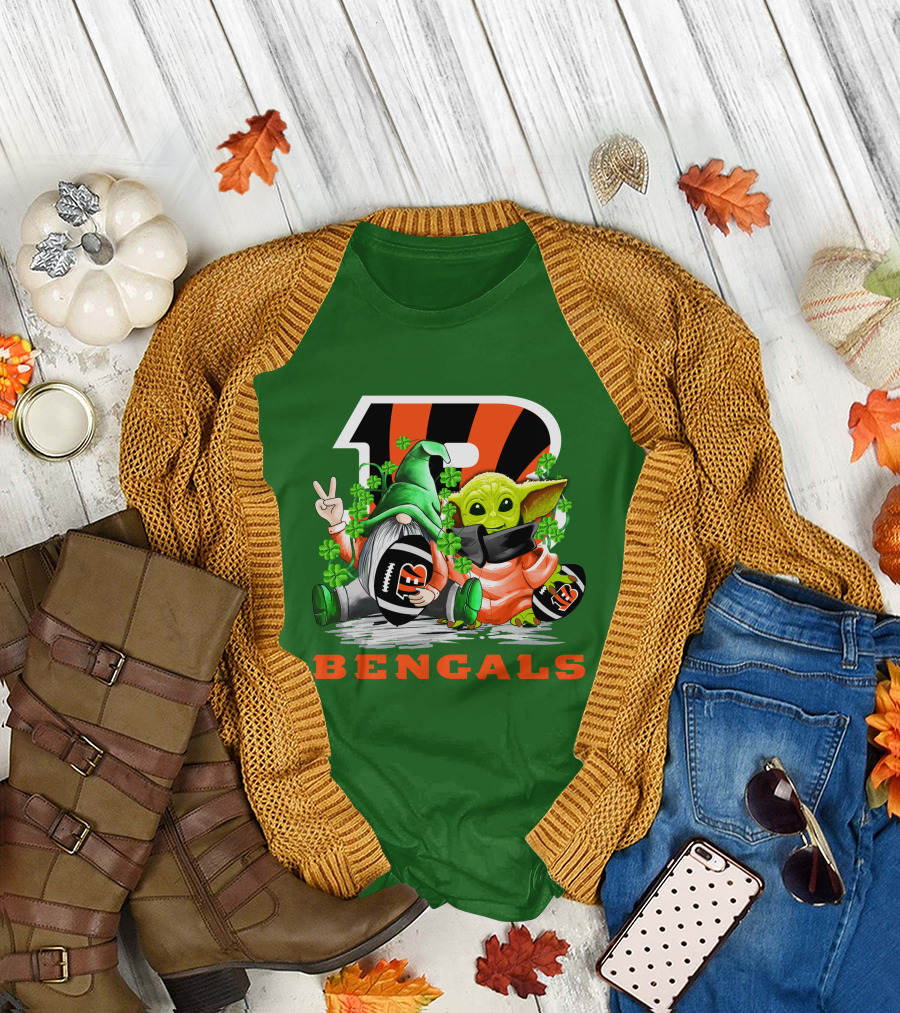 Cincinnati Bengals St. Patrick's Day Gnome and Baby Yoda Football T-Shirt