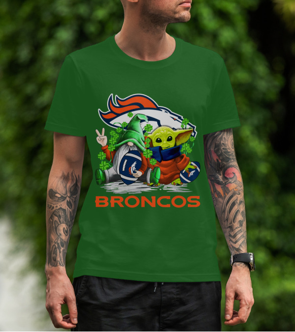Denver Broncos Football St. Patrick’s Day Gnome And Green Alien With Shamrocks T-Shirt