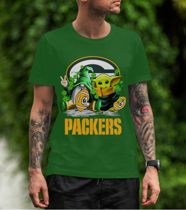 Green Bay Packers Shamrock Gnome And Alien Football St. Patrick's Day T-Shirt