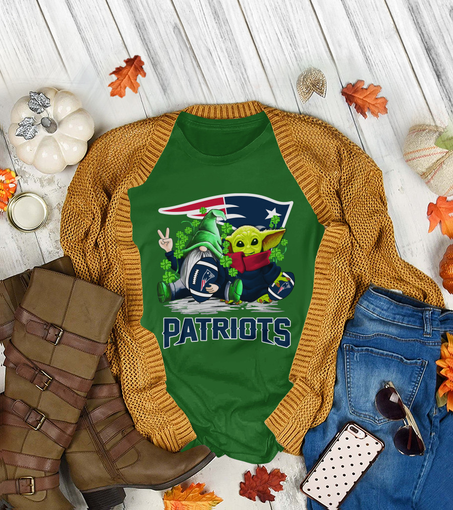 New England Patriots St. Patrick's Day Gnome and Green Alien Football T-Shirt
