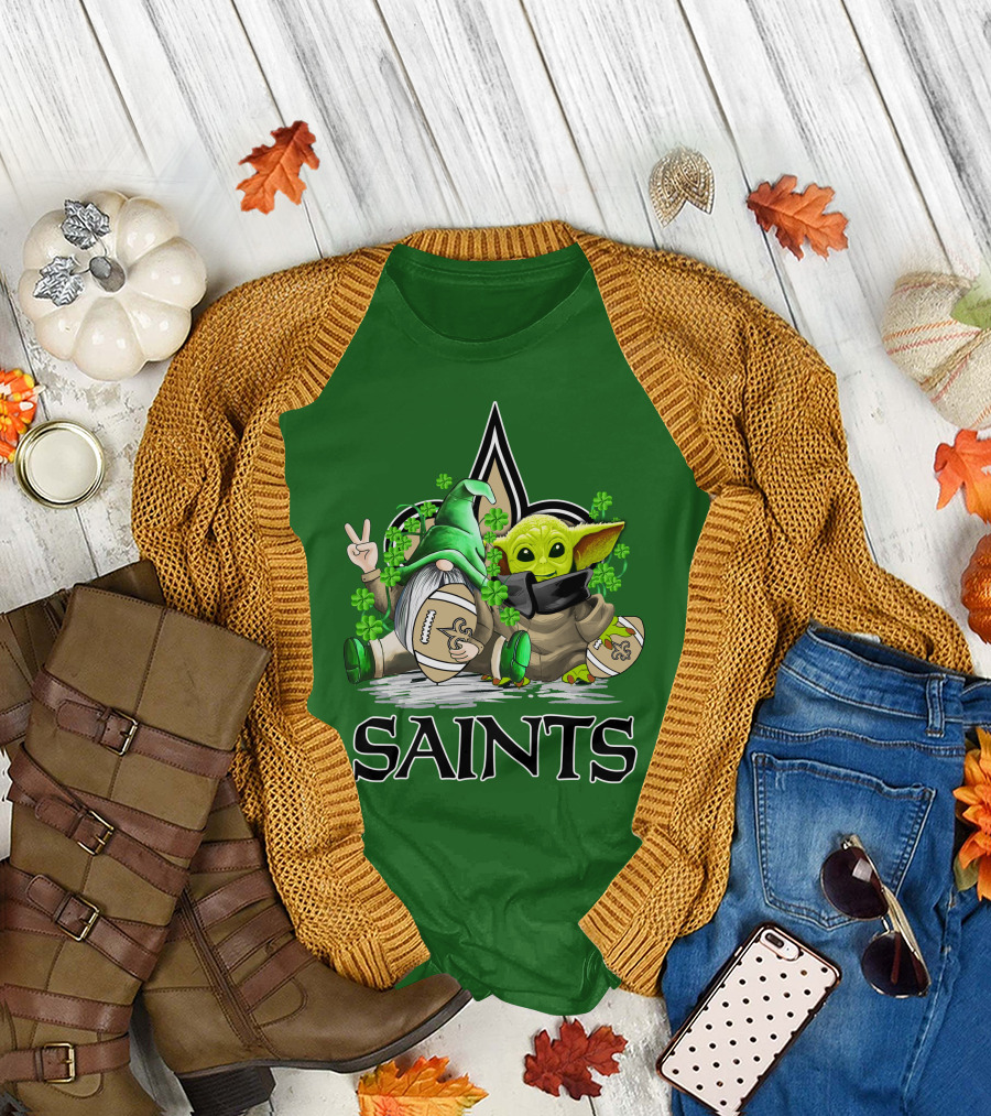 New Orleans Saints Football St. Patrick’s Day Gnome and Baby Alien with Shamrocks T-Shirt