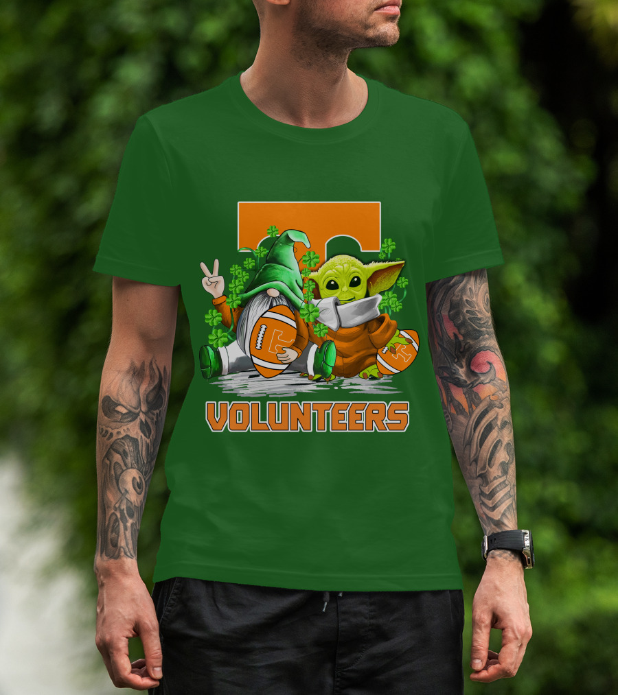 Tennessee Volunteers Football St. Patrick’s Day Gnome And Baby Alien T-Shirt