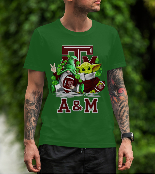 Texas A&M Aggies Football St. Patrick’s Day Gnome And Baby Alien With Shamrocks T-Shirt