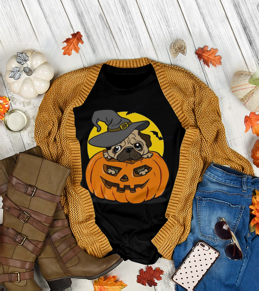 Pumpkin Pug Dog with Witch Hat and Halloween Bats T-Shirt