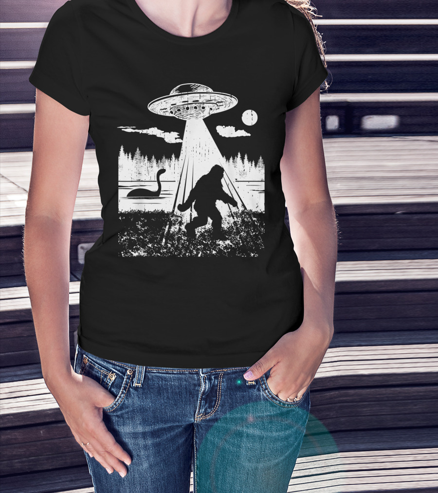 Bigfoot UFO Abduction Sasquatch Aliens Cryptozoology Loch Ness Monster Moonlight Scene T-Shirt