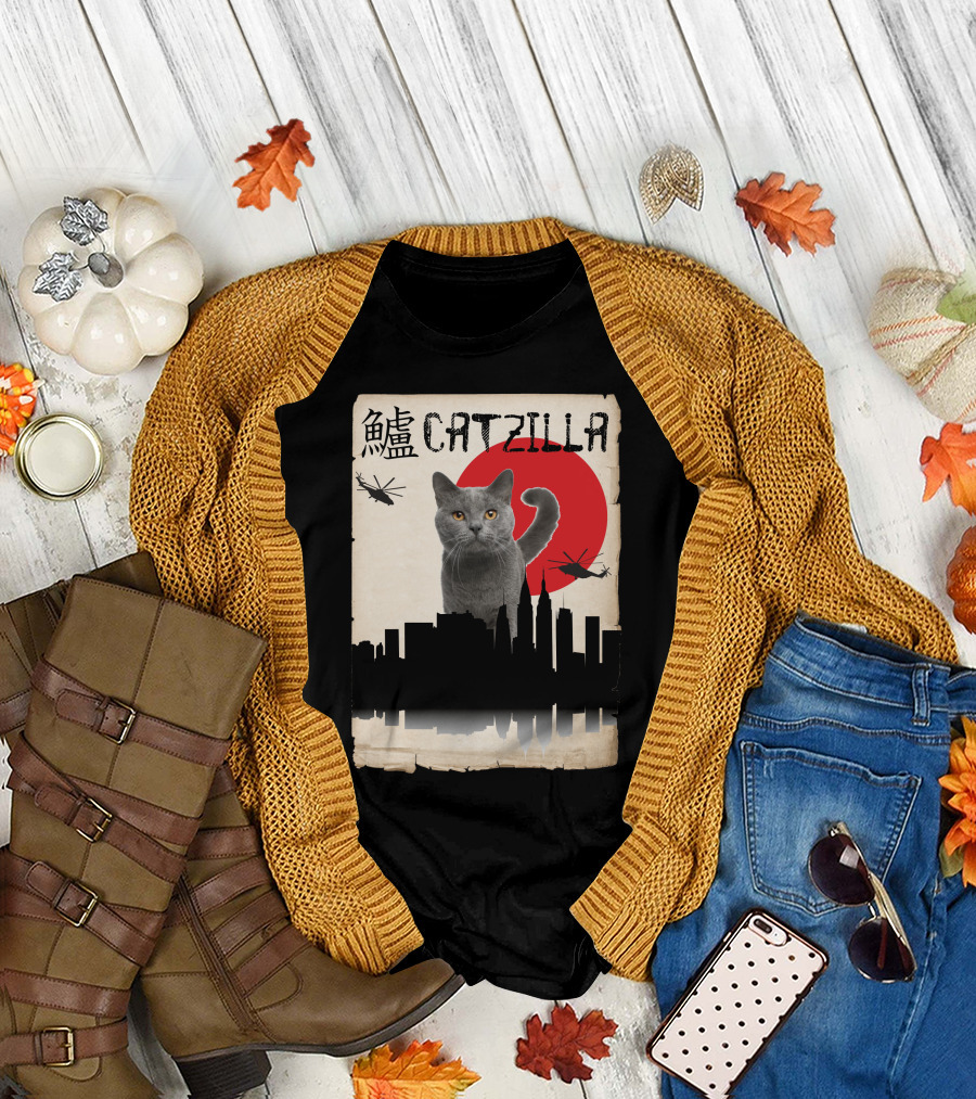 Catzilla Japanese Monster Cat Red Sun Helicopters City Skyline T-Shirt